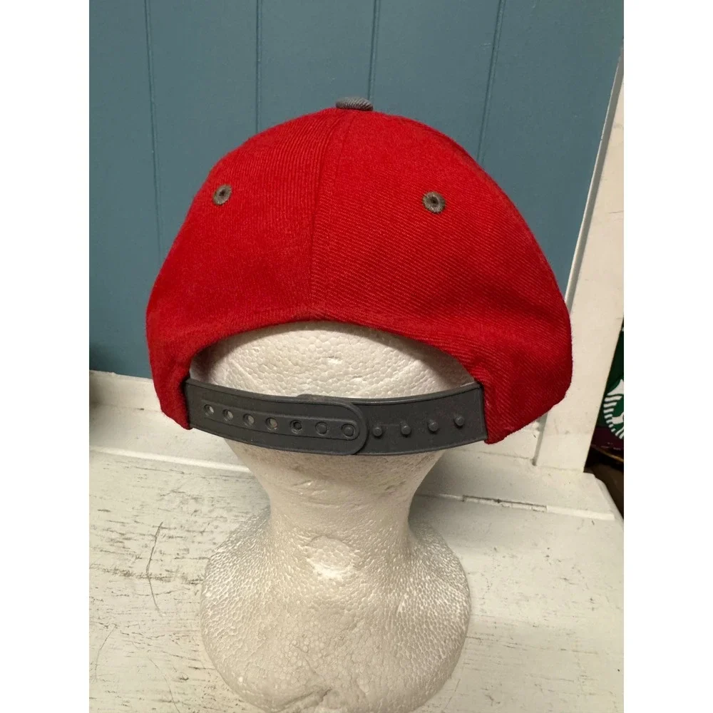 Zephyr UNLV Rebels Snapback Hat Red Grey Hey Reb Mascot NCAA Baseball Cap Mens